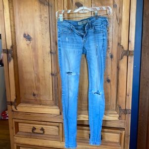 Hollister women’s jeans size 00S. OK condition